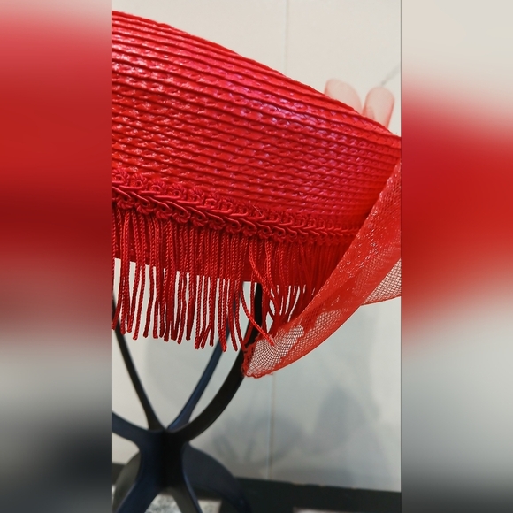 Vintage Woman’s Red Rose Cocktail Fascinator Pillbox Hat Millinery Netting Bow - Picture 10 of 11